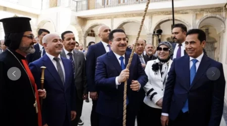 El primer ministro iraquí reabre la Iglesia de la Inmaculada Concepción y Nuestra Señora de la Hora en Mosul.
