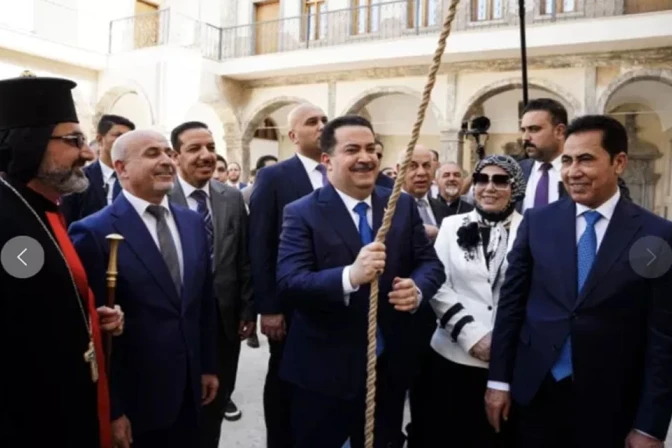 El primer ministro iraquí reabre la Iglesia de la Inmaculada Concepción y Nuestra Señora de la Hora en Mosul.
