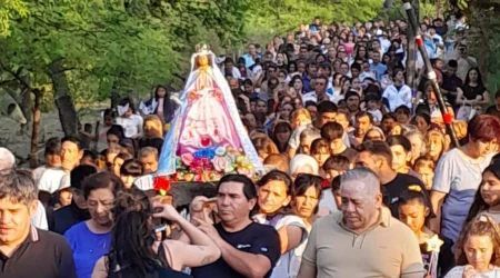 Procesión de "la Cautivita" en Río Seco, Córdoba (Argentina).