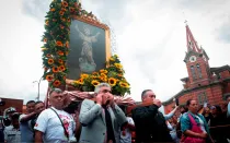 Procesión del Divino Niño en el santuario de Bogotá (Colombia)