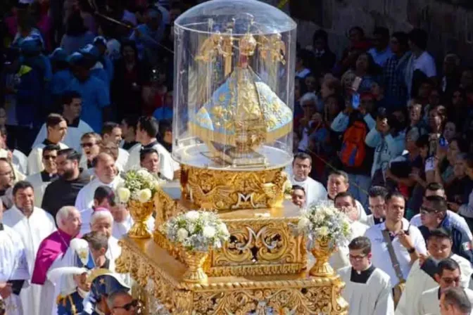 Procesión de la Virgen de San Juan de los Lagos.