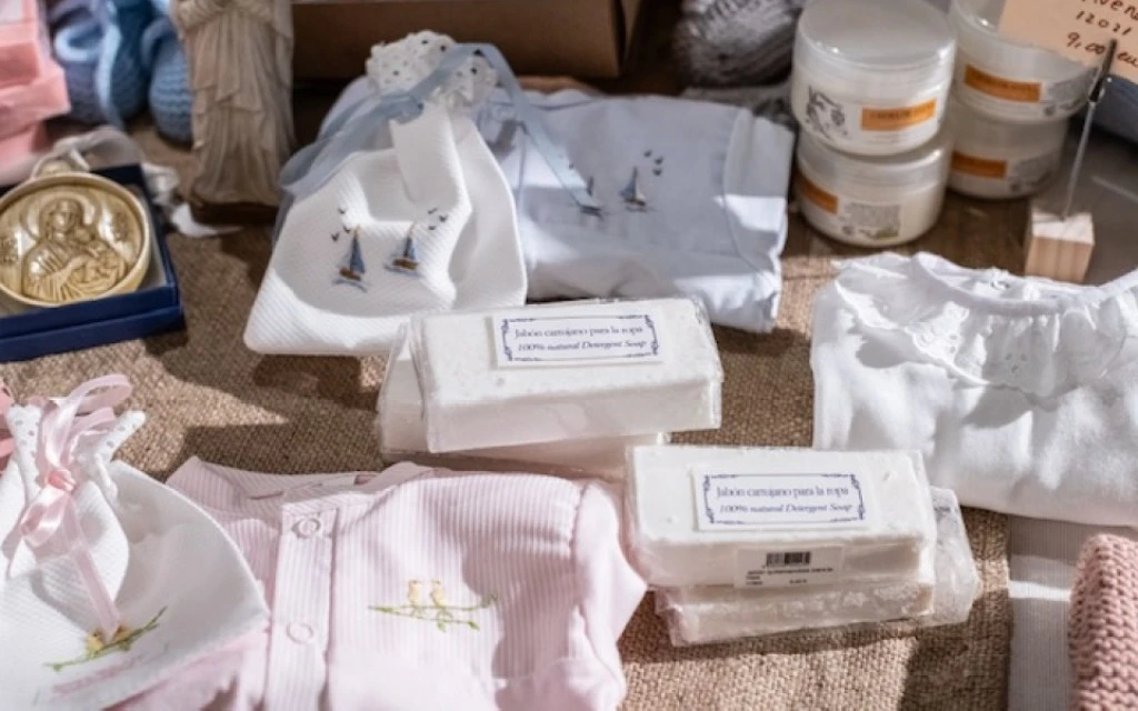 Además de dulces tradicionales, lo monasterios elaboran ropa y cosméticos, entre otros productos. Crédito: Fundación Contemplare.