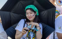 Joven coreana en la Vigilia de Tor Vergata