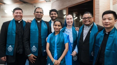 La Fundación CARF, 25 años ayudando a sacerdotes y seminaristas