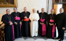 El Papa León XIV junto a la presidencia del CELAM