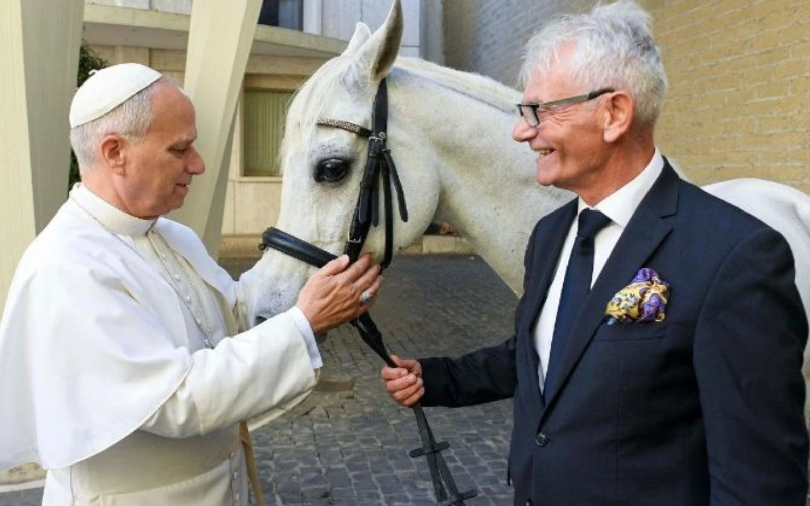 El Papa León con "Proton"?w=200&h=150