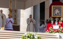 Las reliquias de los 7 nuevos santos expuestas durante la Misa de canonización del 19 de octubre