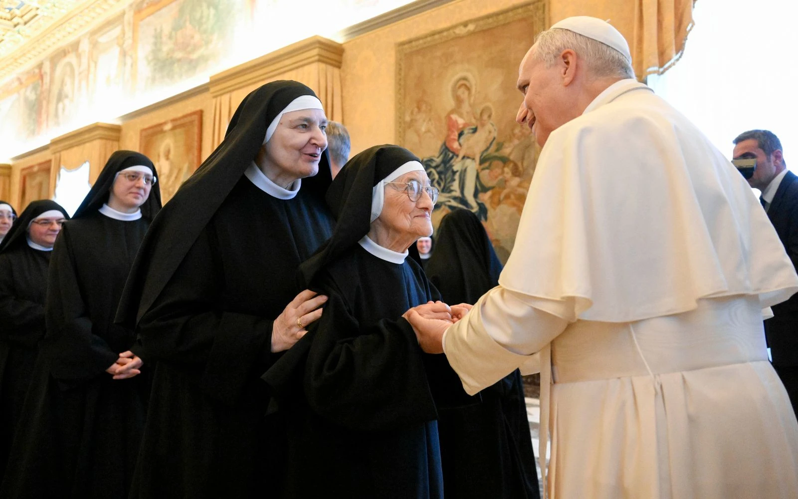 El Papa recibe a monjas agustinas de clausura en el Vaticano?w=200&h=150