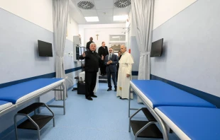 Nuevo ambulatorio para personas necesitadas en San Pedro Crédito: Vatican Media