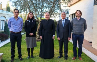 Los miembros del Colegio Directivo General de la Federación Regnum Christi, ante su I Convención General en 2024. Crédito: Regnum Christi.