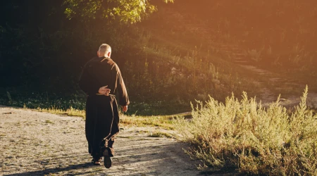 Imagen referencial de fraile capuchino.