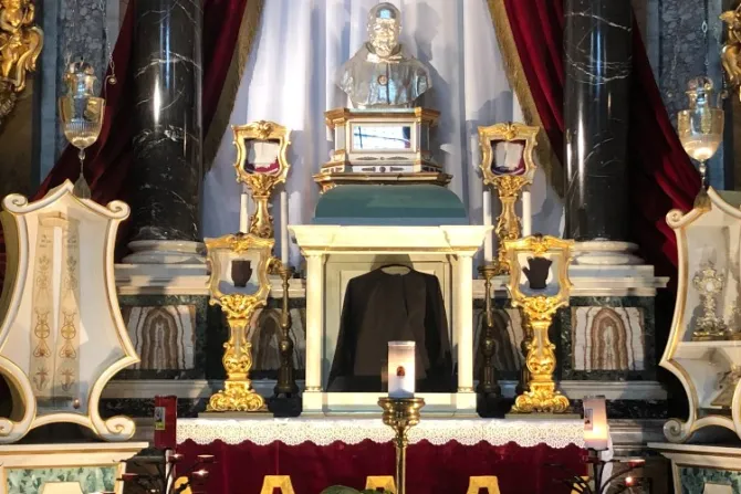 Descubre las reliquias del Padre Pío expuestas en Roma