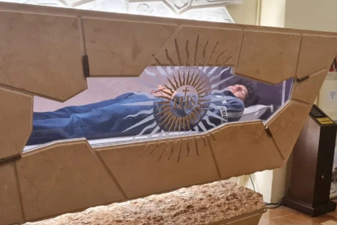 Los restos mortales de Carlo Acutis en Asís 08092025