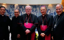 Mons. Richard Gallagher con el Nuncio en México, Mons. Joseph Spiteri, junto a otros prelados en la Nunciatura en México el 25 de julio.
