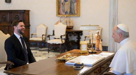 La reunión en el Palacio Apostólico de Vance y León XIV