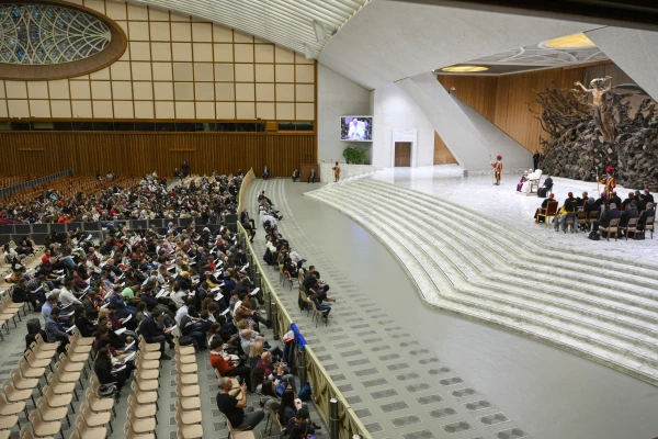 El Papa recibió en el Vaticano a los Movimientos Populares. Crédito: Vatican Media