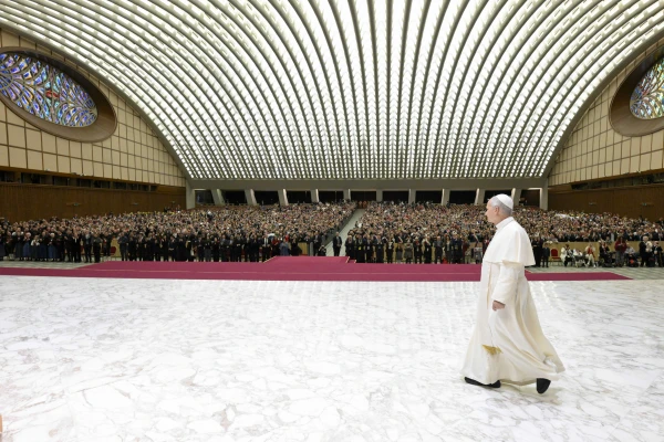 El Papa resaltó que Dios se hace cercano a la humanidad, "entrando en nuestra historia en la fragilidad de un niño”. Crédito: Vatican Media