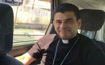 El obispo Rolando Álvarez gana un nuevo premio por su lucha por la libertad religiosa en Nicaragua.