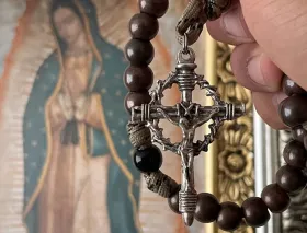 La Arquidiócesis de México convoca un “Rosario por la Paz” virtual en el mes de la Virgen María