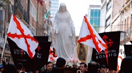 Convocan Rosario de Hombres en el centro de Ciudad de México