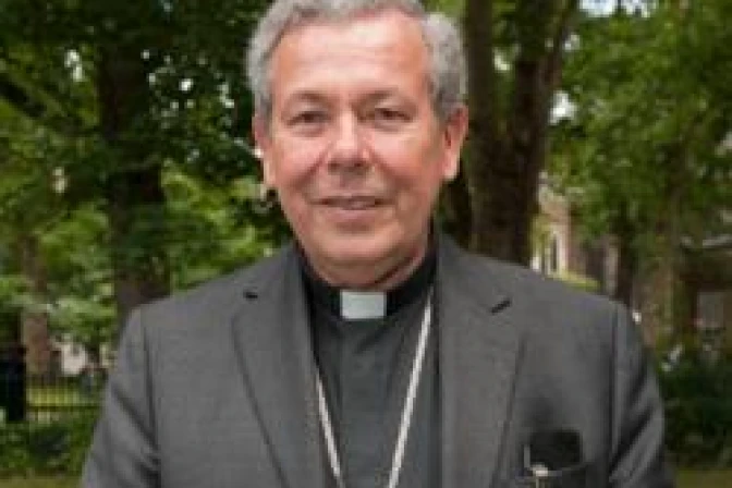 Autoridad vaticana explica las claves de la nueva evangelización