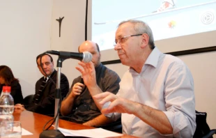 P. Marko Rupnik Crédito: Karina Fuenzalida - Pontificia Universidad Católica de Chile