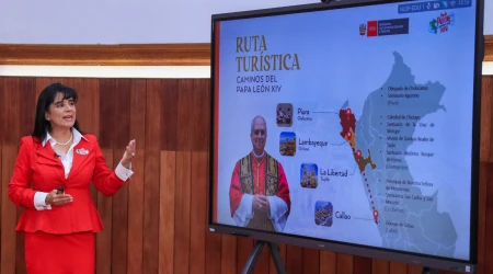 Desilú León, ministra de Comercio Exterior y Turismo