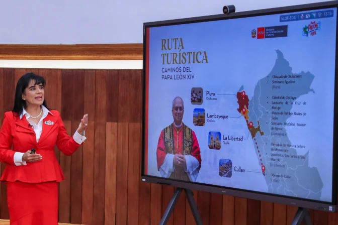 Desilú León, ministra de Comercio Exterior y Turismo