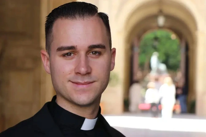 P. Miguel Tovar, joven sacerdote de 24 años de la Diócesis de Cartagena.