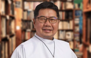 P. Flaviano Antonio L. Villanueva, sacerdote católico que trabaja para restaurar la dignidad de miles de pobres y personas sin hogar en el área metropolitana de Manila. Crédito: Premio Ramón Magsaysay