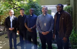 Dos sacerdotes nigerianos prestarán servicio pastoral en Chile Crédito: Conferencia Episcopal de Chile