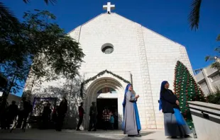 Parroquia de la Sagrada Familia en Gaza durante la Navidad de 2021. Crédito: Anas-Mohammed/Shutterstock