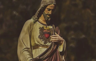 Sagrado Corazón de Jesús. Crédito: Grzegorz Sękulski / Unsplash.