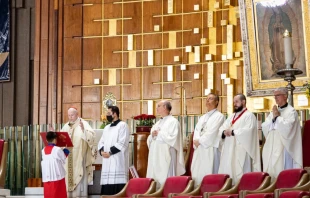 Consagración al Sagrado Corazón de Jesús de la Arquidiócesis de México Crédito: Basílica de Guadalupe