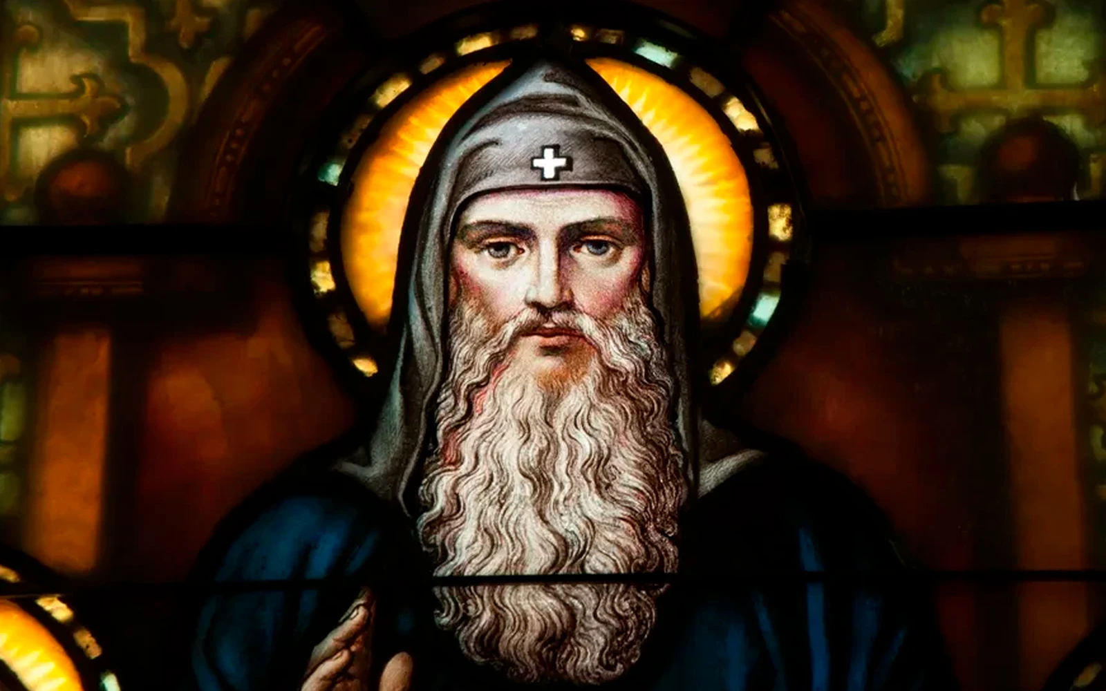 San Benito de Nursia representado en un vitral del Monasterio de San Benito en Bristow (Estados Unidos).?w=200&h=150