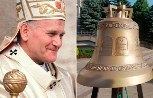 San Juan Pablo II y la campana "La voz de los no nacidos". Crédito: Vatican Media - Fundación Sí a la Vida.
