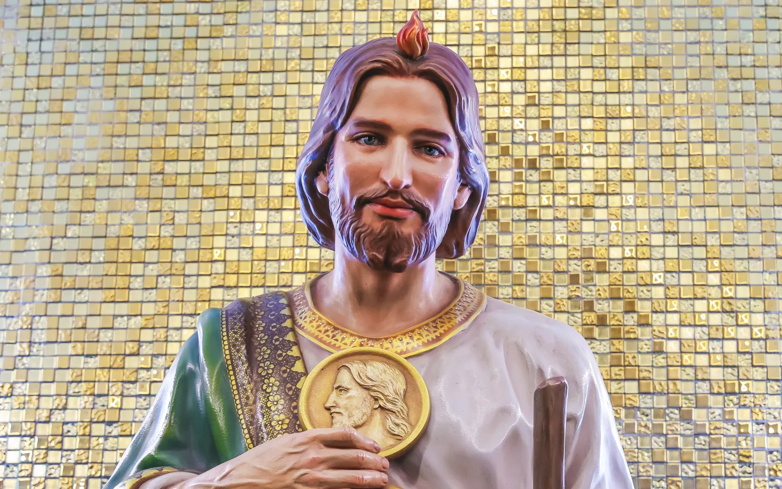 San Judas Tadeo portando un medallón de Cristo para que no se le confunda con nuestro Señor?w=200&h=150