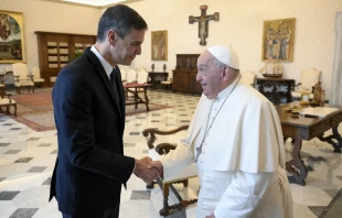 El Papa Francisco recibió al presidente del Gobierno de España, Pedro Sánchez el 11 de octubre de 2024. Crédito: Vatican Media.