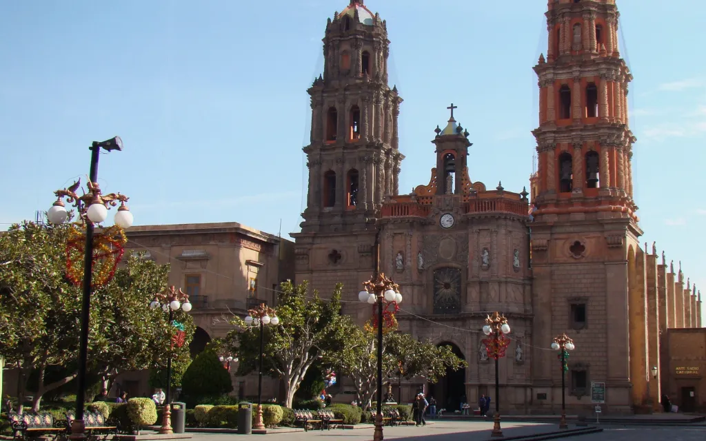 Imagen referencial de la Catedral de San Luis Potosí (México)?w=200&h=150