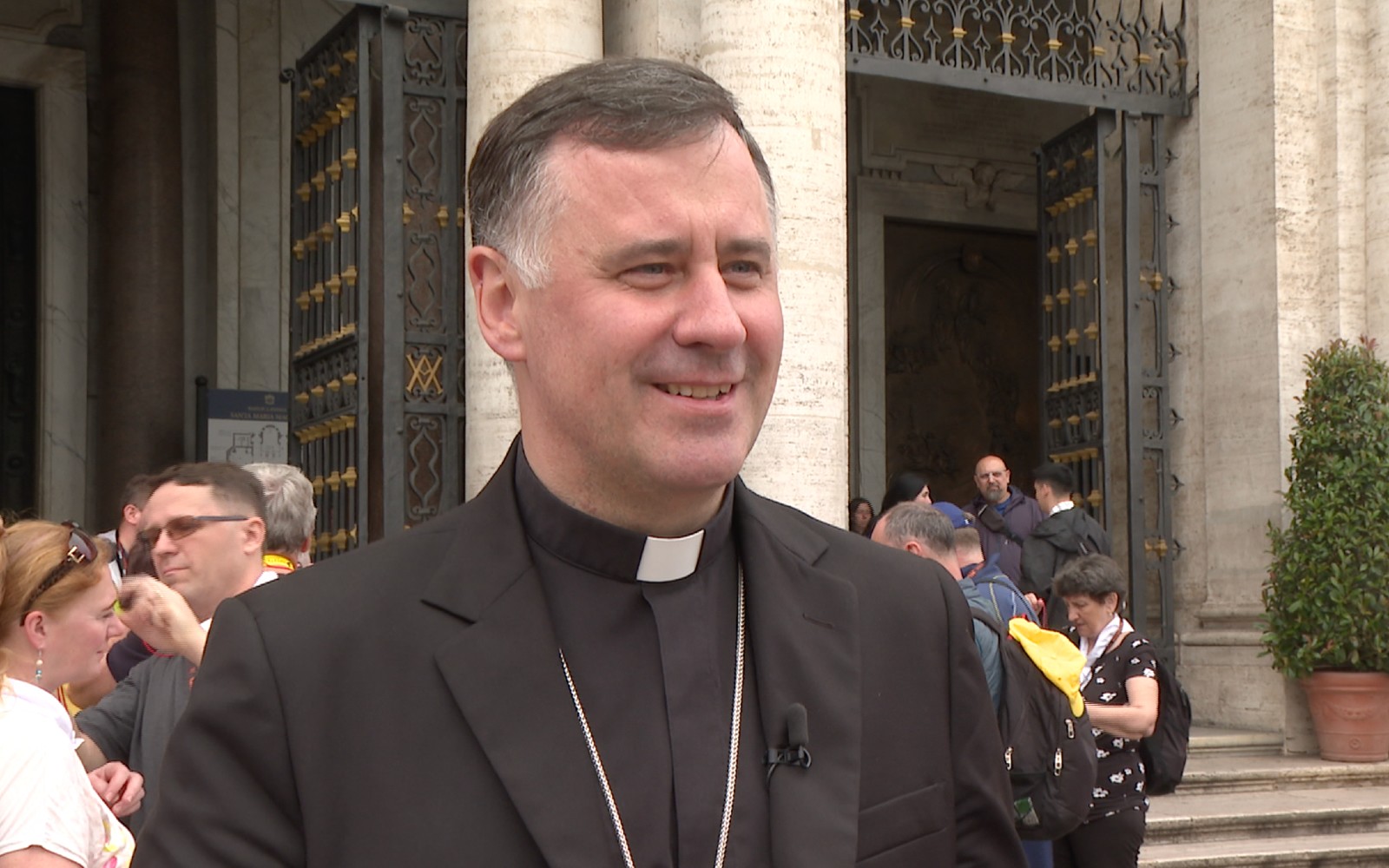 El cardenal lituano Rolandas Makrickas recibirá este domingo al Papa León XIV Crédito: Valentina Di Donato/ EWTN News
