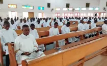 Seminaristas de Nigeria.