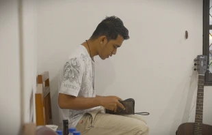 Ebid Lone, seminarista claretiano de origen indonesio en Timor Oriental. Crédito: Obras Misionales Pontificias España.