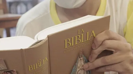 En septiembre, el Programa FE invita a la campaña “Regala una Biblia” en Argentina