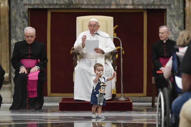 El Papa recibe a los Oblatos Benedictinos