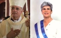 Mons. Silvio Báez y Violeta Chamorro.