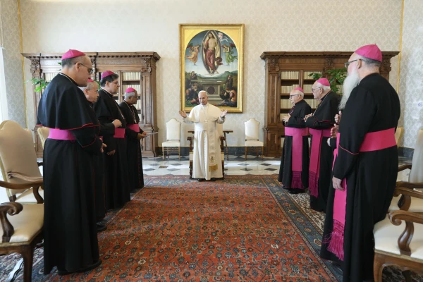 El Papa León XIV junto a los obispos de Puerto Rico este 23 de enero. Crédito: Vatican Media