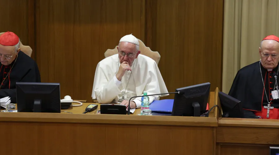 El Papa Francisco en el aula del Sínodo en el Vaticano. Foto Daniel Ibáñez / ACI Prensa