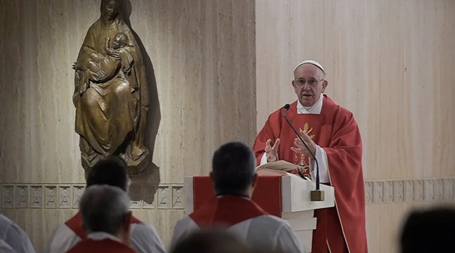 El Papa pronuncia la homilía. Foto: L'Osservatore Romano