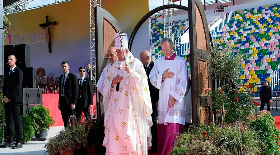 Resultado de imagen de papa francisco en georgia