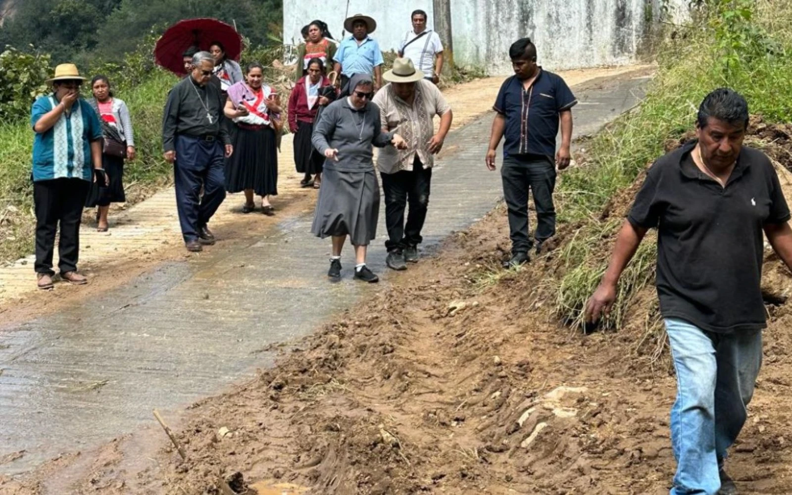 La Secretaria del Dicasterio para el Servicio del Desarrollo Humano Integral, la Hna. Alessandra Smerilli, visitó esta semana  las zonas afectadas por las inundaciones en México?w=200&h=150